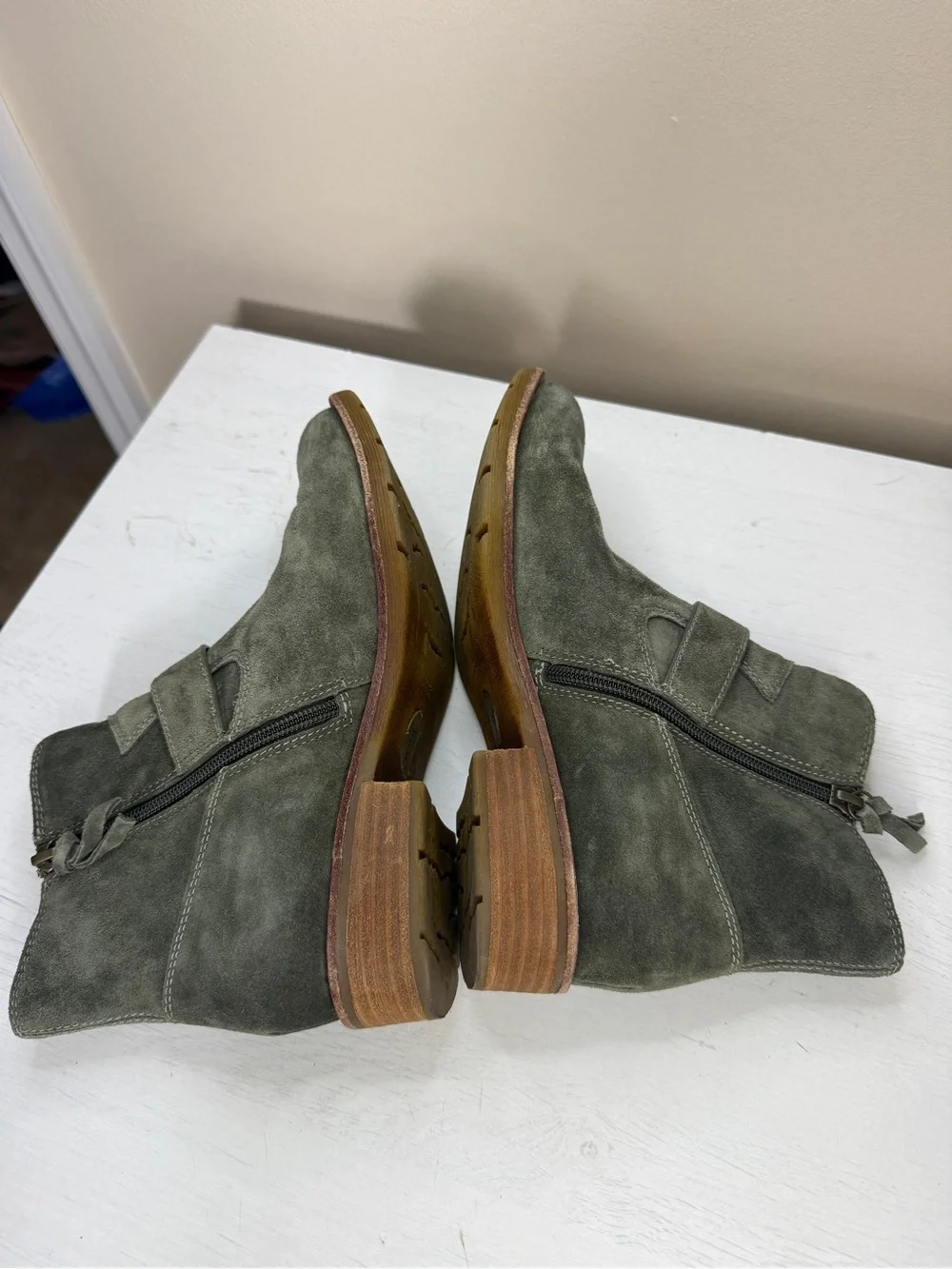 Sofft Women's Brocke Boot Size 8 Short Olive Green Suede Boho Waterproof Shoe